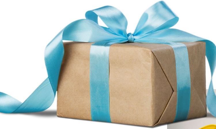 What Do I Get My Boyfriend's Parents for Christmas?